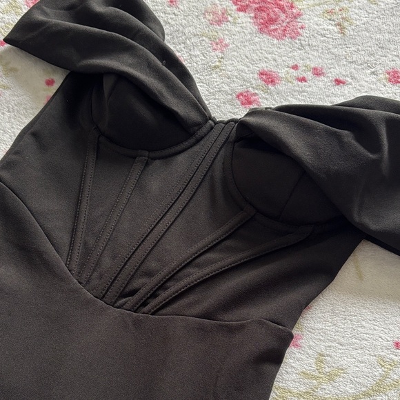 Black Off-Shoulder Corset Mini Dress - Picture 5 of 9